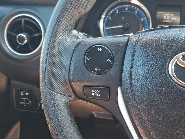 Used 2018 Toyota Corolla LE FWD image 20