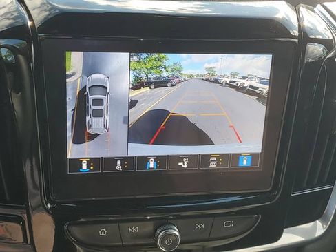 Used 2023 Chevrolet Traverse RS AWD/4WD image 29