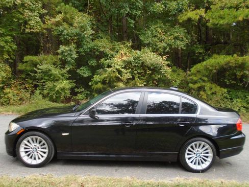 Used 2009 BMW 335i Sedan w/ Premium Pkg image 8