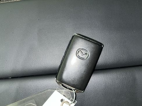 Used 2024 MAZDA CX-90 Plug-In Hybrid w/ Preferred AWD/4WD image 24
