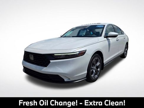 Used 2023 Honda Accord EX image 4