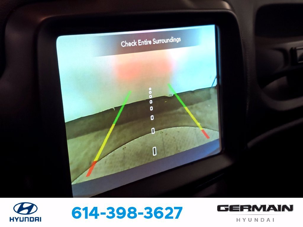 Used 2021 Jeep Renegade Latitude AWD/4WD image 31