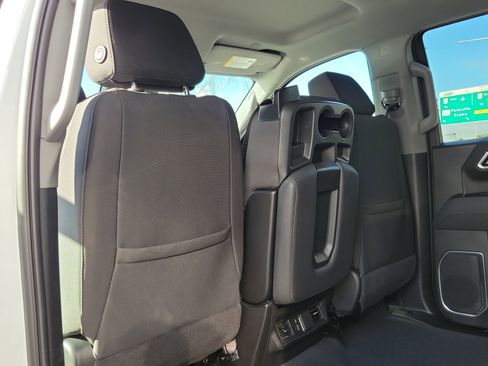 Used 2023 Chevrolet Silverado 1500 LT image 12