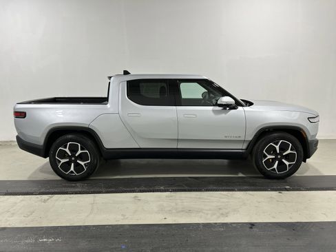 Used 2023 Rivian R1T Adventure image 6