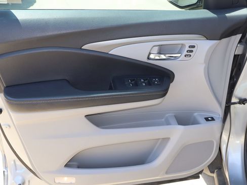 Used 2021 Honda Ridgeline RTL-E image 19