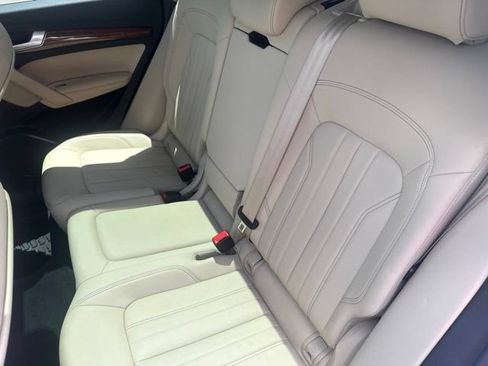 Used 2022 Audi Q5 2.0T Premium Plus AWD/4WD image 21