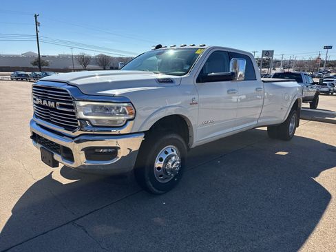 Used 2020 RAM 3500 Laramie image 2