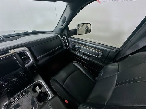 Used 2017 RAM 3500 Laramie Longhorn image 11