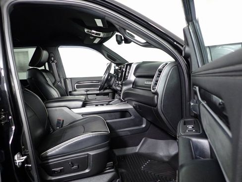 Used 2021 RAM 2500 Laramie image 35