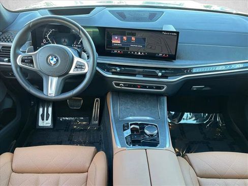 Used 2024 BMW X5 xDrive40i w/ M Sport Package image 19