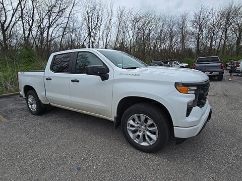 Used 2025 Chevrolet Silverado 1500 Custom image 10