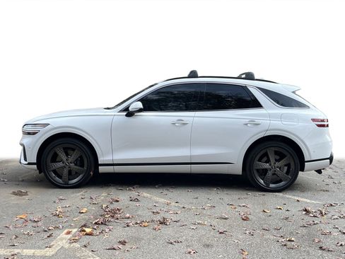 Used 2025 Genesis GV70 3.5T Sport w/ Sport Advanced Package image 25