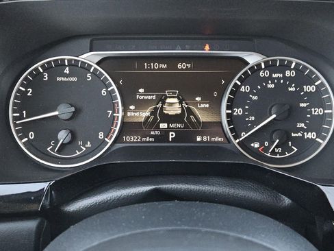 Used 2024 Nissan Pathfinder SV image 17