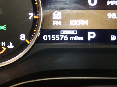 Used 2025 Mitsubishi Outlander ES image 14