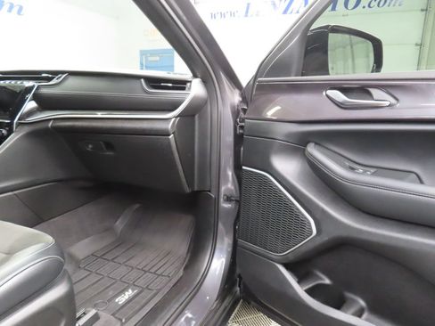 Used 2021 Jeep Grand Cherokee L Laredo AWD/4WD image 30