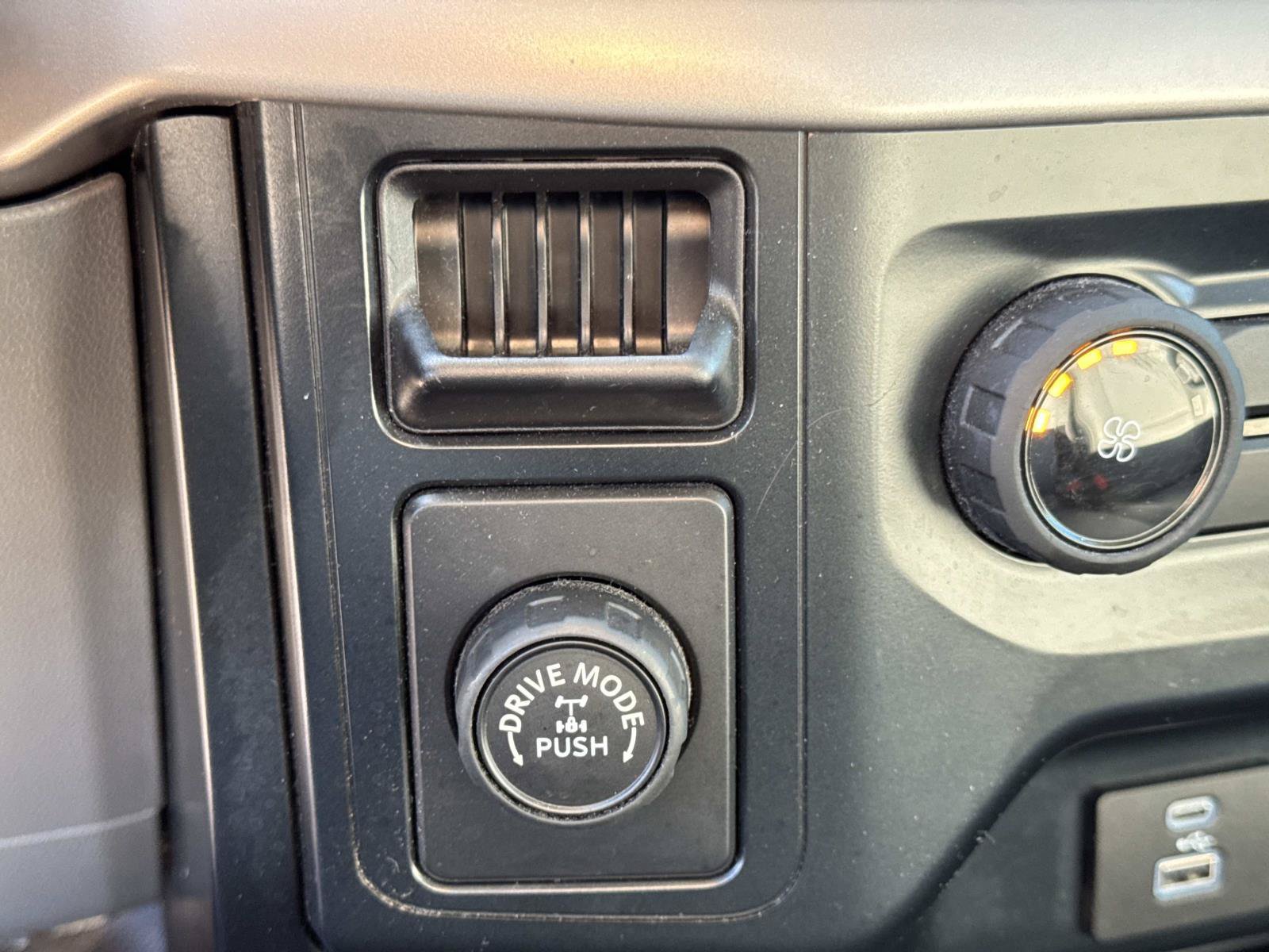 Used 2023 Ford F150 XL w/ XL Chrome Appearance Package RWD image 23