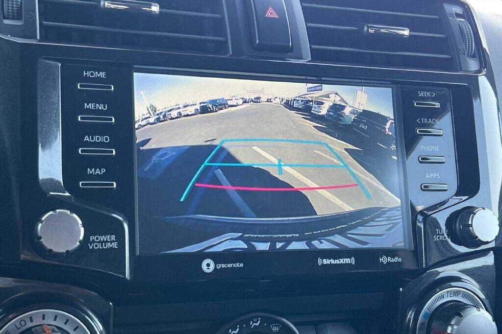 Used 2022 Toyota 4Runner TRD Off-Road AWD/4WD image 19