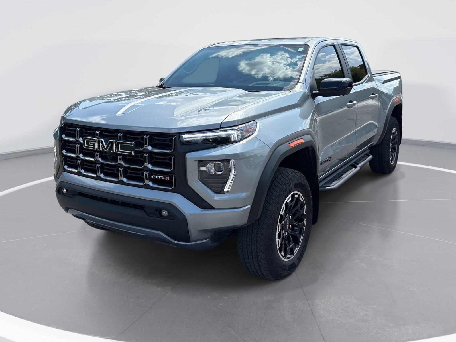 Used 2026 GMC Canyon AT4 w/ Technology Plus Package AWD/4WD image 3
