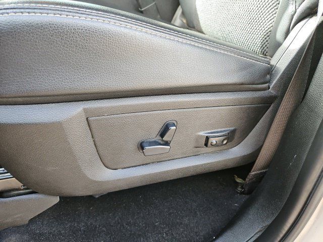 Used 2019 RAM 1500 Warlock AWD/4WD image 17