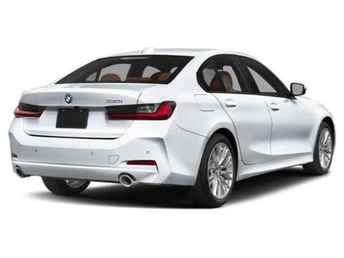 Used 2023 BMW 330i Sedan w/ Premium Package image 5