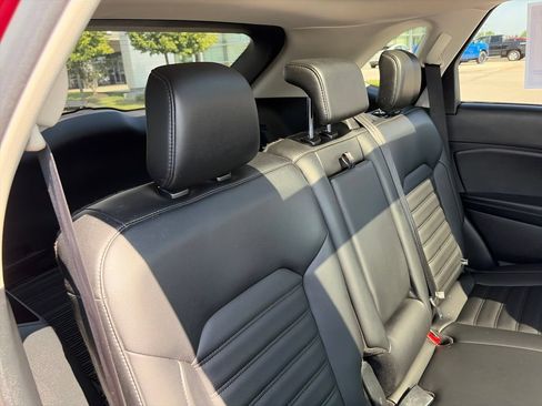 Used 2019 Ford Edge SEL w/ Equipment Group 201A AWD/4WD image 32