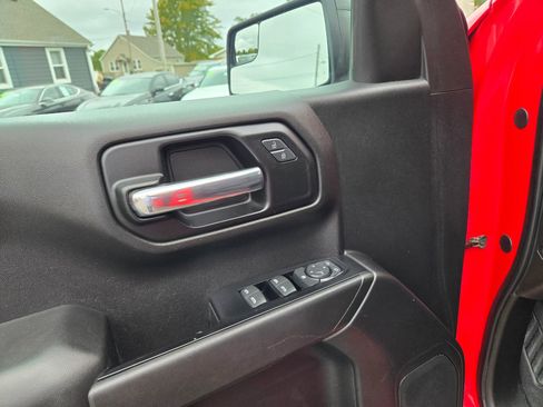 Used 2019 Chevrolet Silverado 1500 Custom Trail Boss w/ Custom Convenience Package image 36