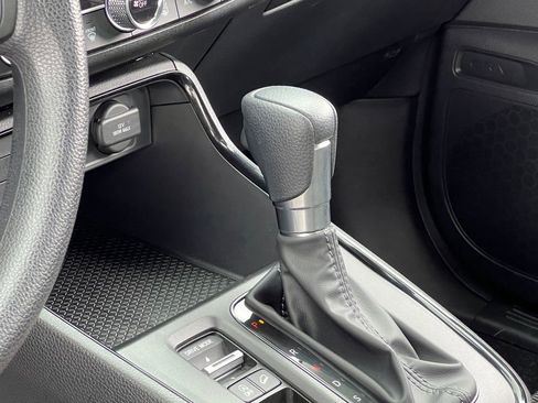 Used 2023 Honda CR-V LX image 15