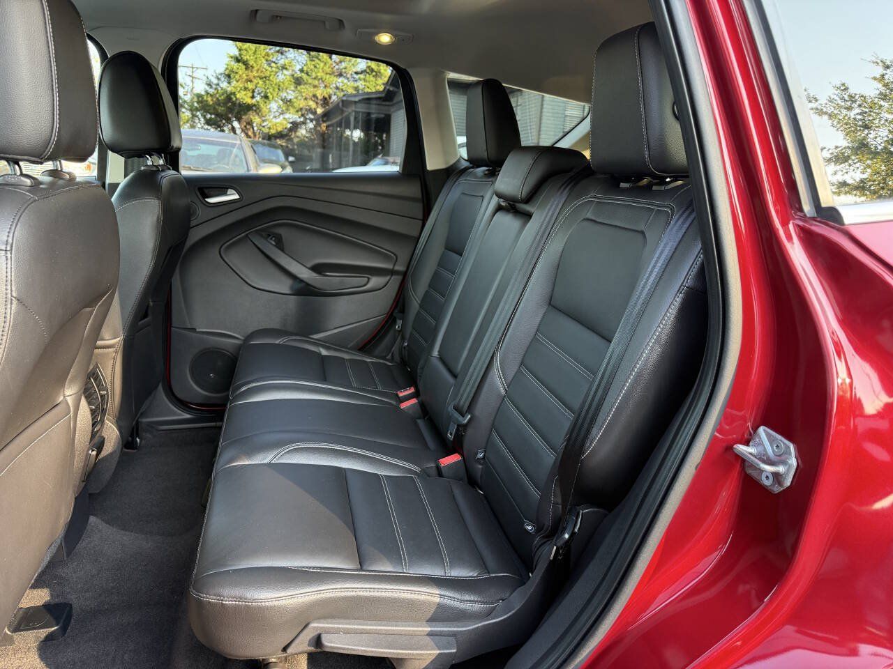 Used 2017 Ford Escape Titanium AWD/4WD image 11