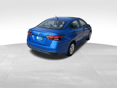 Used 2020 Nissan Versa S FWD image 7