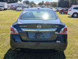 Used 2015 Nissan Altima 2.5 SV w/ Convenience Package image 4