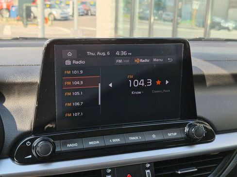 Certified 2023 Kia Forte LXS w/ LXS Technology Package FWD image 17