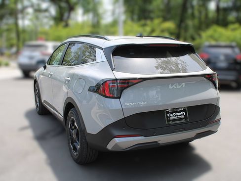 New 2026 Kia Sportage EX FWD image 7
