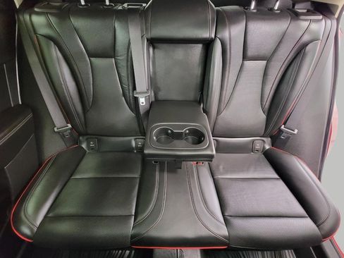 Used 2022 Buick Envision Essence w/ Sport Touring Package image 24