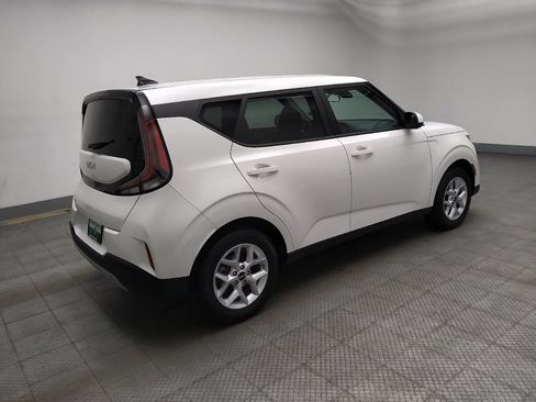 Used 2025 Kia Soul LX w/ LX Technology Package image 10