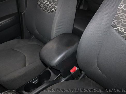Used 2011 Kia Soul + image 23