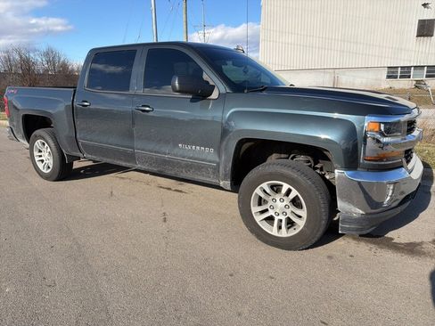Used 2018 Chevrolet Silverado 1500 LT w/ All Star Edition image 3