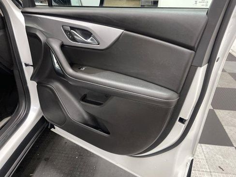Used 2024 Chevrolet Blazer LT w/ Midnight/Sport Edition FWD image 18
