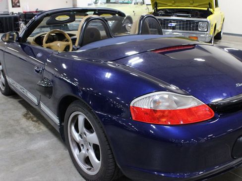 Used 2003 Porsche Boxster RWD image 30
