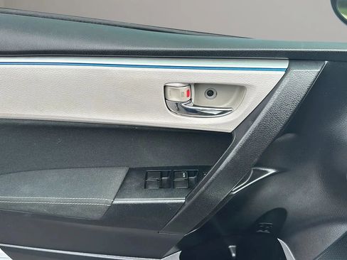 Used 2014 Toyota Corolla LE w/ Driver Convenience Package image 17