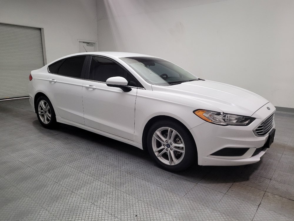 Used 2018 Ford Fusion SE w/ Fusion SE Technology Package FWD image 11