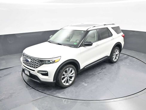 Used 2021 Ford Explorer Platinum w/ Equipment Group 601A image 30