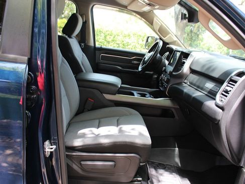 Used 2019 RAM 1500 Big Horn AWD/4WD image 16