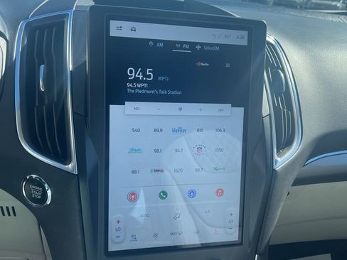 Used 2024 Ford Edge Titanium w/ Titanium Elite Package image 13