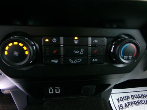 Used 2020 Ford F150 XLT w/ Equipment Group 302A Luxury AWD/4WD image 13