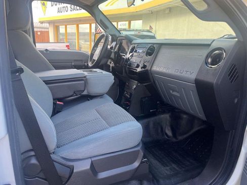 Used 2015 Ford F250 XL w/ Power Equipment Group image 9