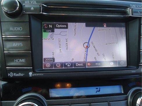 Used 2015 Toyota RAV4 Limited w/ Technology Package AWD/4WD image 31