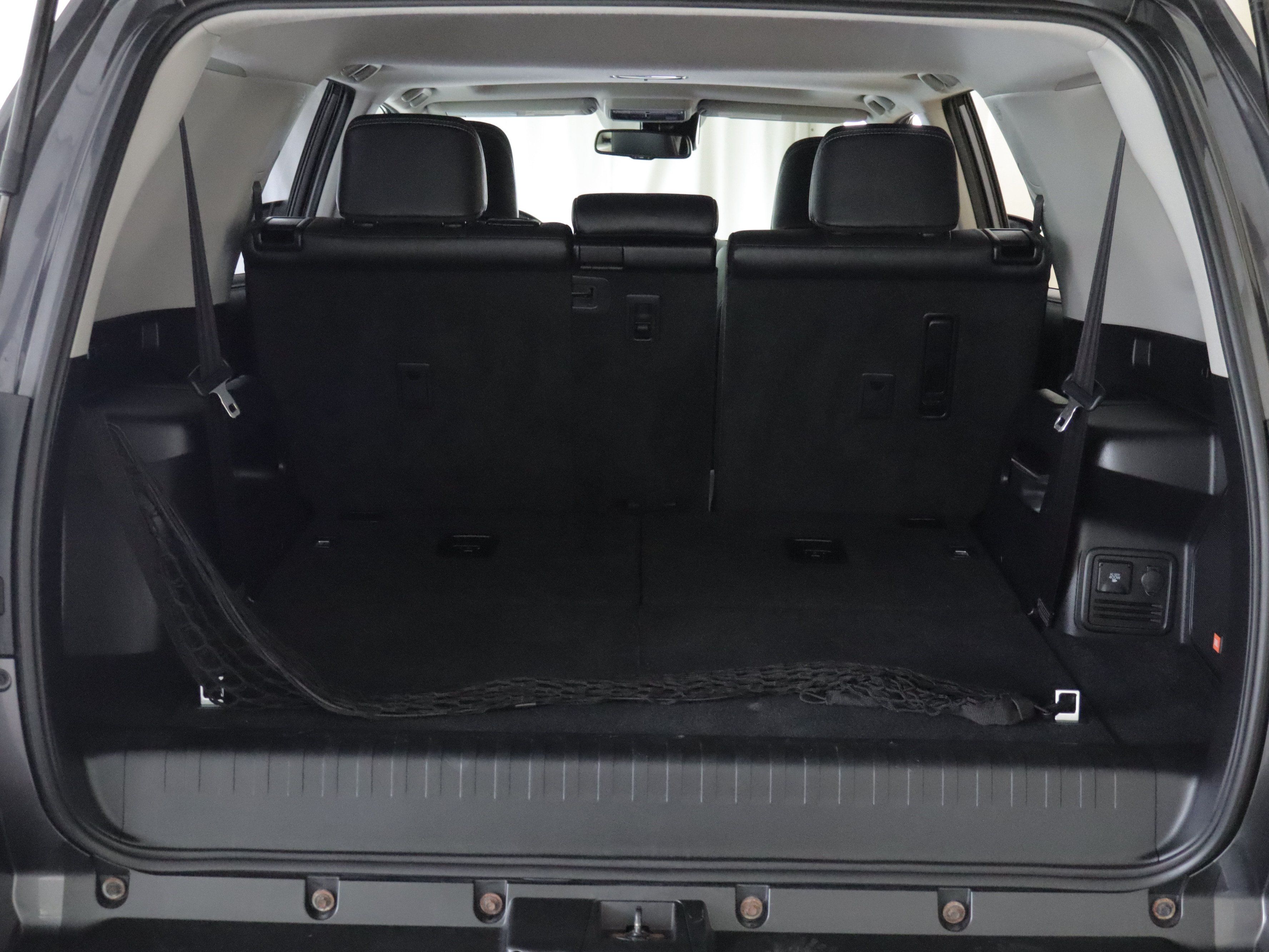 Used 2021 Toyota 4Runner Nightshade AWD/4WD image 25