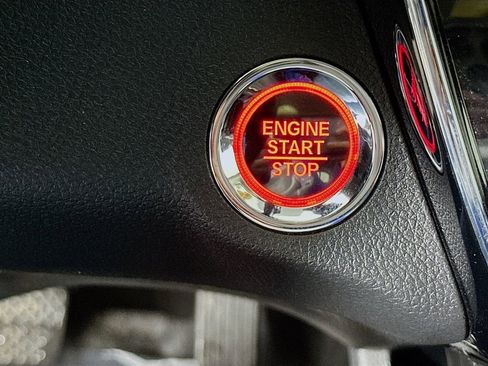 Used 2022 Honda HR-V EX-L image 19