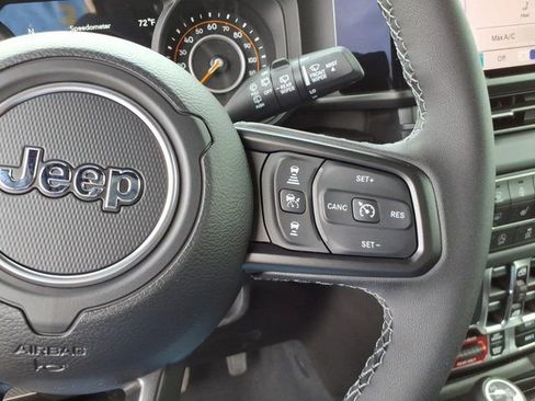 New 2026 Jeep Wrangler Unlimited Rubicon image 10