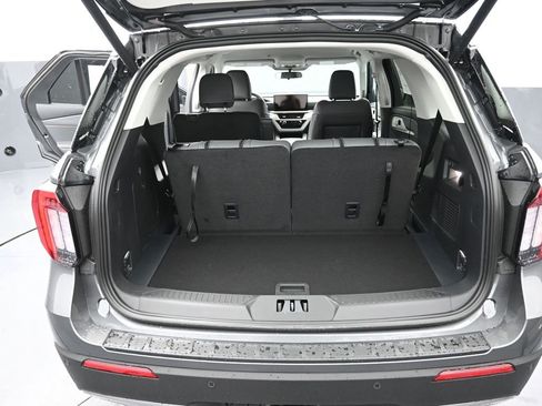 New 2026 Ford Explorer Active image 17